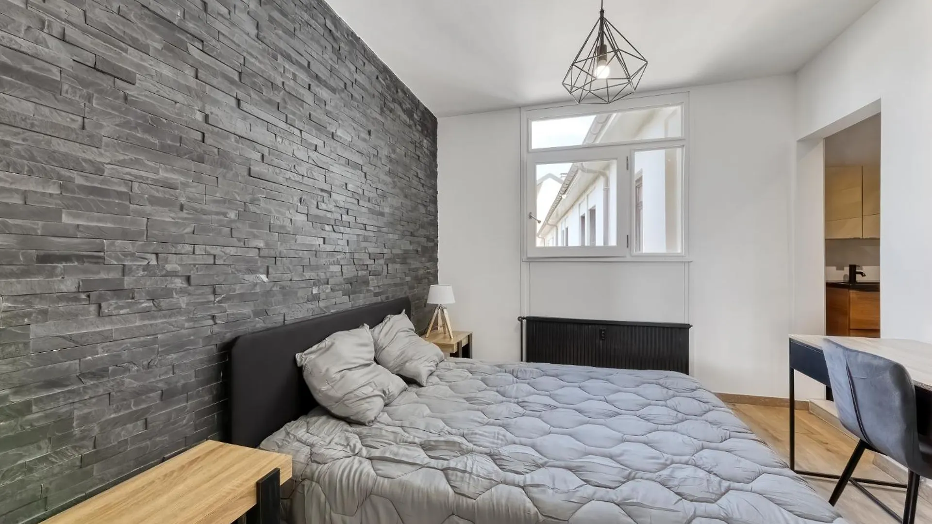 안마스 La Minerale B&B